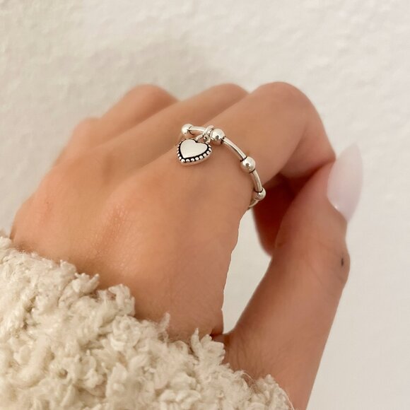 925 Sterling Silver Minimalist Ring Dainty Ring Dangle Heart Ring - Picture 4 of 8